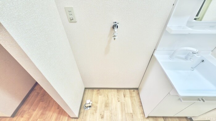 物件内観写真14　(洗濯機置場)