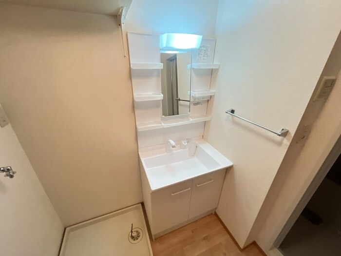 物件内観写真9　(洗面)