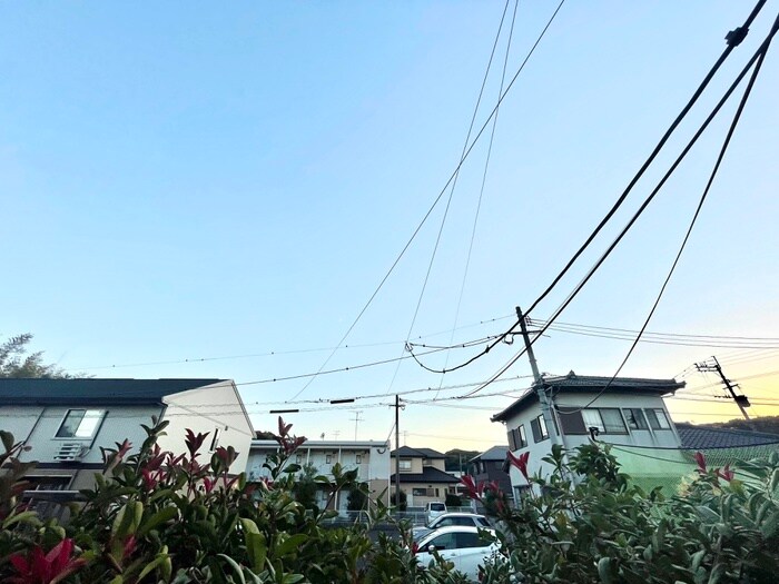 物件内観写真12　(室内からの展望)