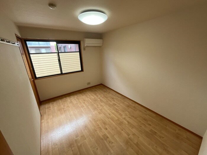 物件内観写真15　(居室)