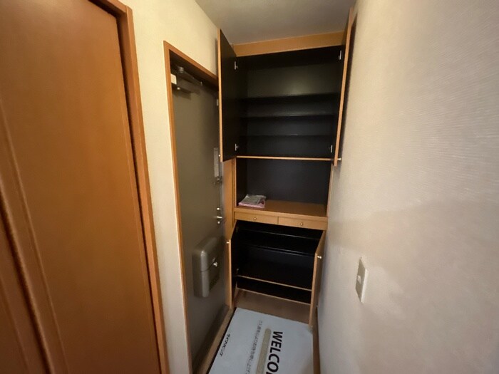 物件内観写真17　(靴箱)