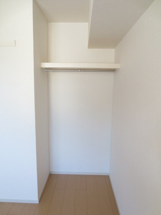 物件内観写真10　(収納)