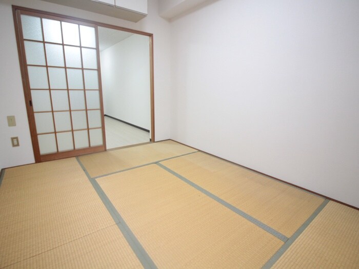 物件内観写真5　(居室)