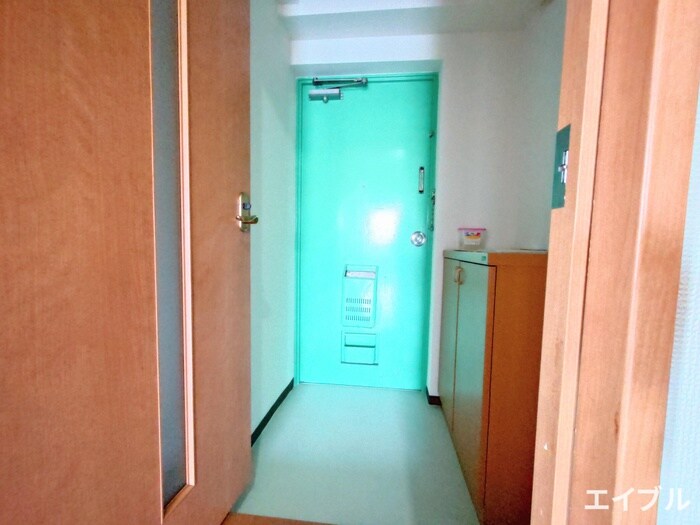 物件内観写真14　(玄関)