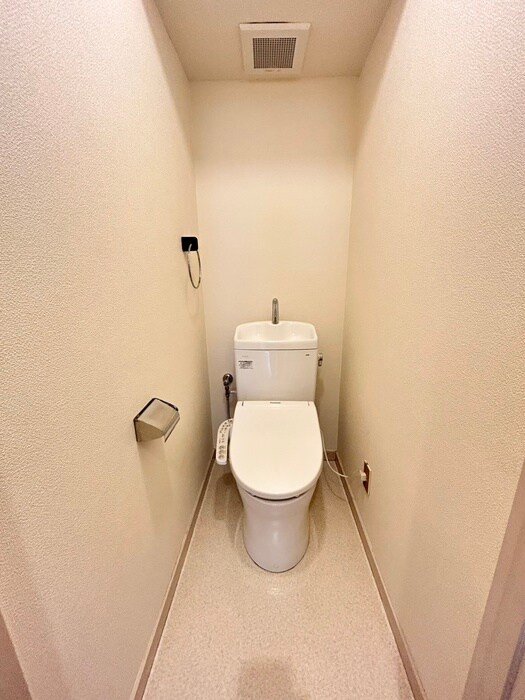 物件内観写真8　(トイレ)