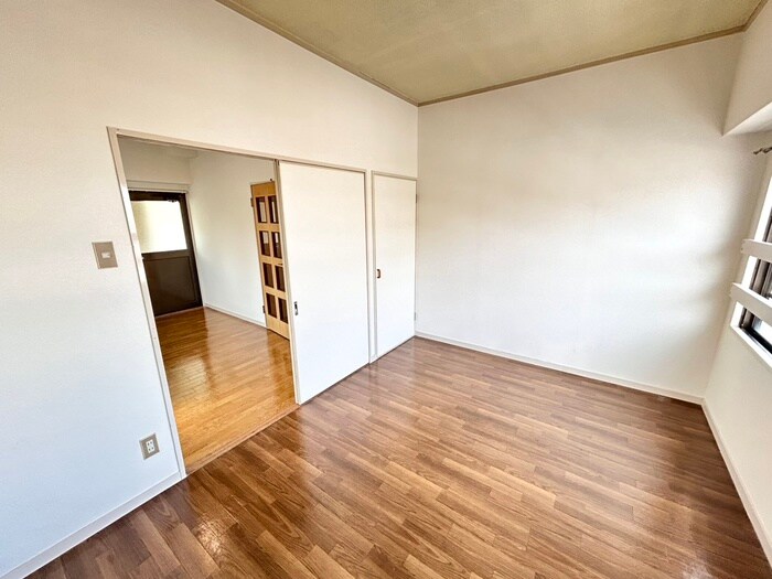 物件内観写真12　(居室)