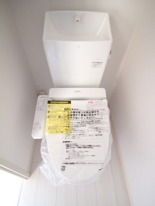 物件内観写真11　(トイレ)