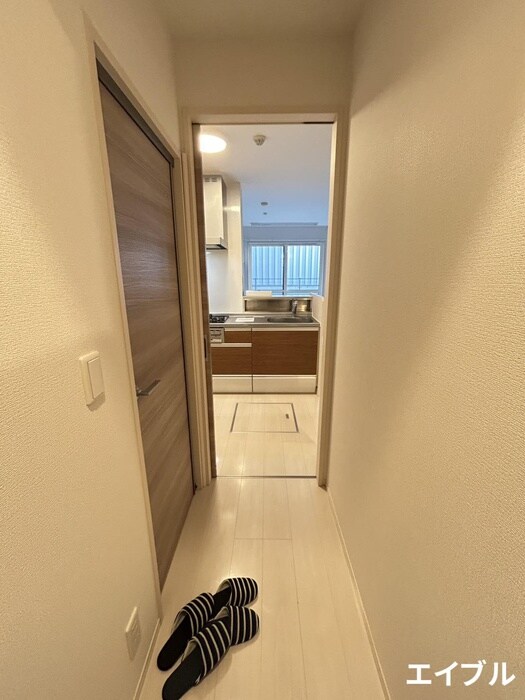 物件内観写真20　(廊下)