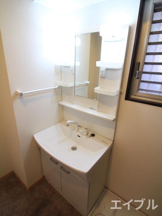 物件内観写真10　(洗面)