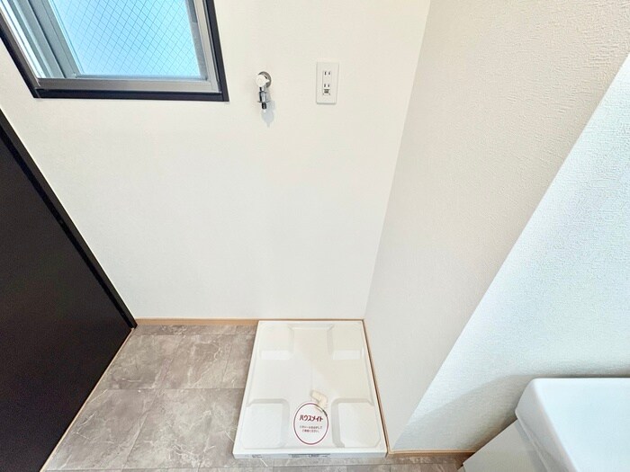 物件内観写真19　(洗濯機置場)