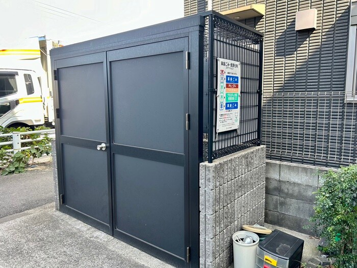 物件外観写真4　(建物設備)