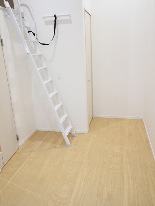 物件内観写真12　(居室)