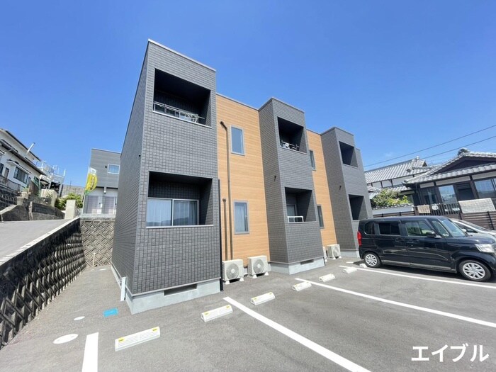 物件外観写真1　(外観写真)