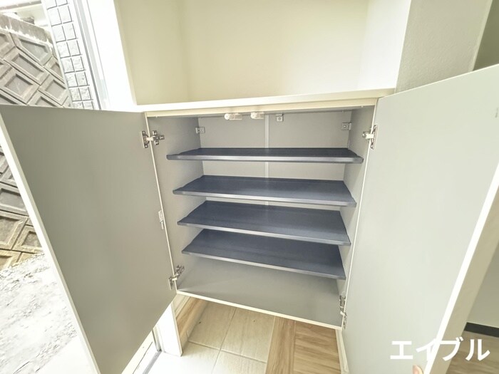 物件内観写真12　(靴箱)