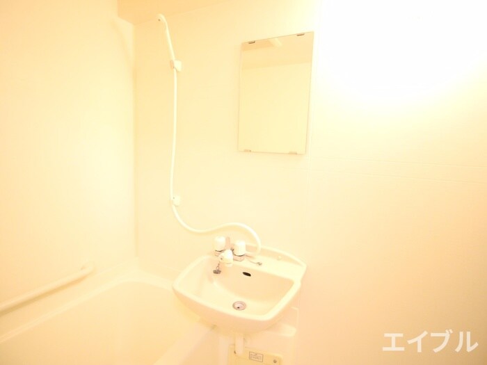 物件内観写真11　(洗面)