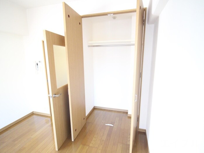 物件内観写真12　(収納)