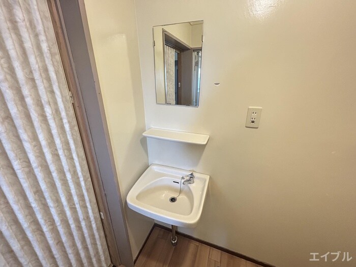物件内観写真11　(洗面)