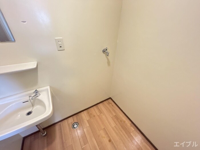 物件内観写真20　(洗濯機置場)