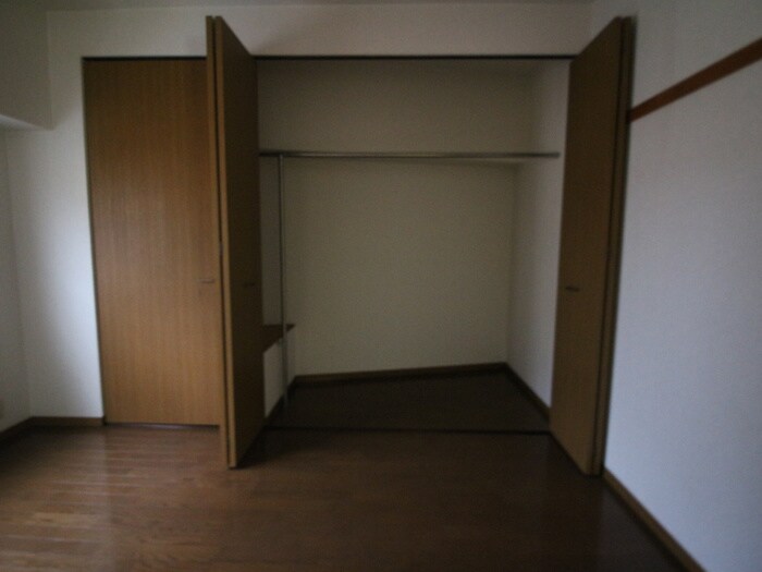 物件内観写真10　(収納)