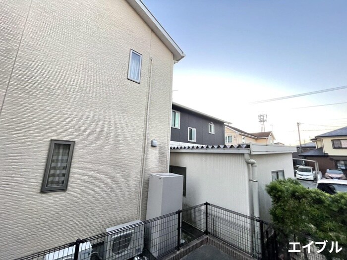 物件内観写真13　(室内からの展望)