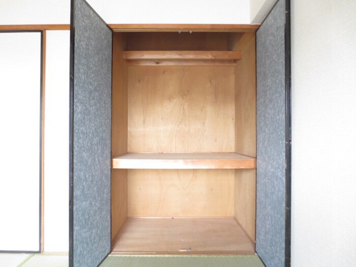 物件内観写真13　(収納)
