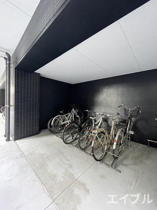 物件外観写真5　(駐輪場)