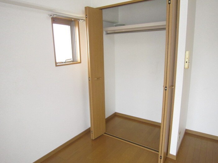 物件内観写真11　(収納)