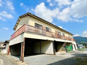 臼木アパート外観写真