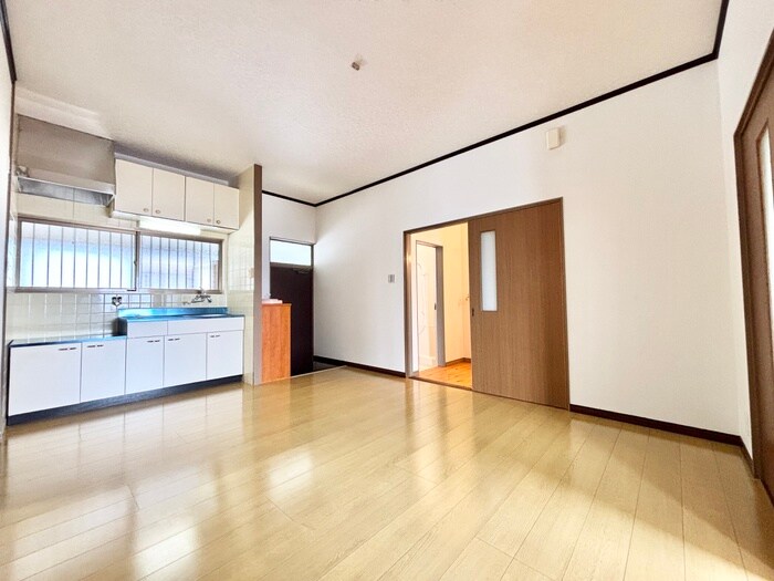 物件内観写真4　(居室)