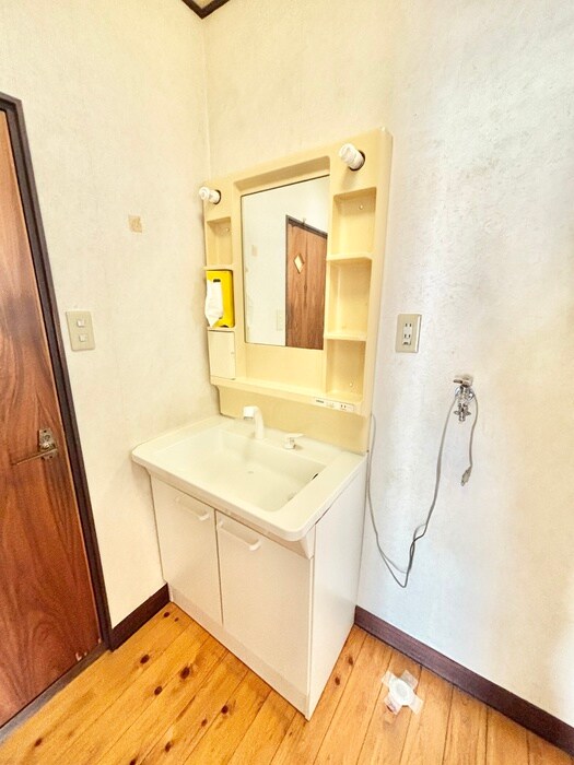 物件内観写真8　(洗面)