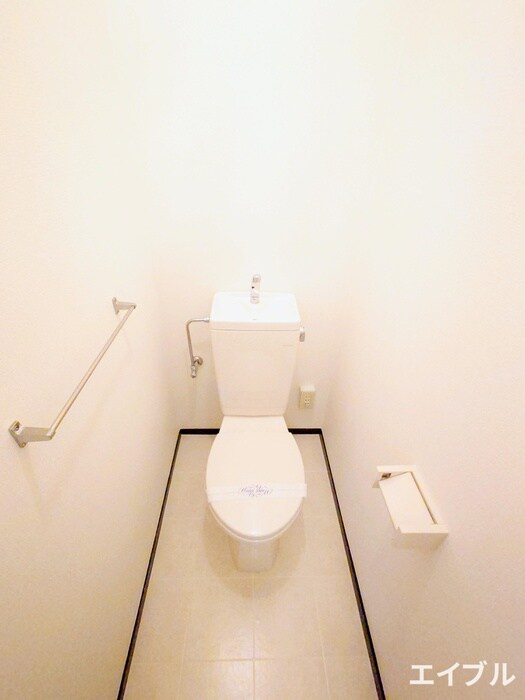 物件内観写真13　(トイレ)