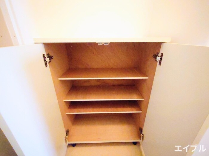 物件内観写真16　(靴箱)