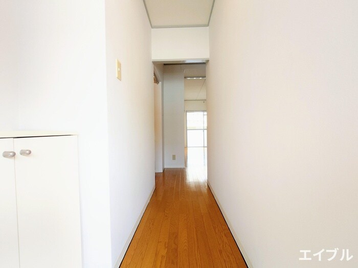 物件内観写真17　(廊下)