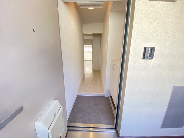 物件内観写真19　(玄関)