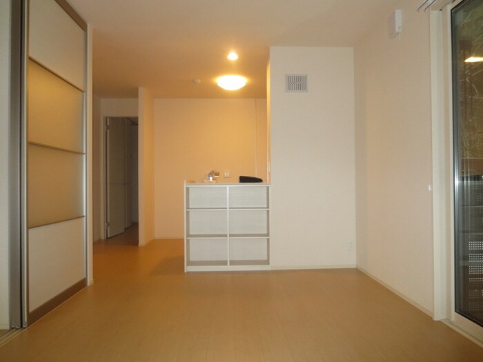 物件内観写真4　(居室)