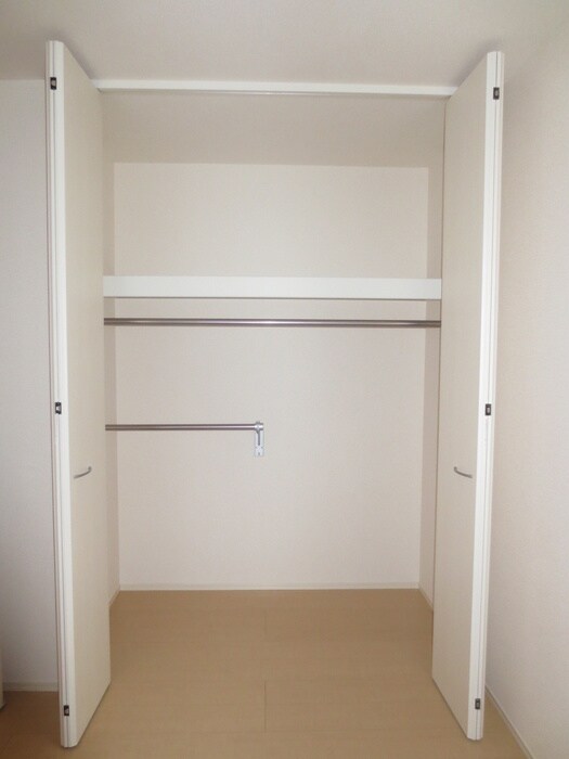 物件内観写真8　(収納)