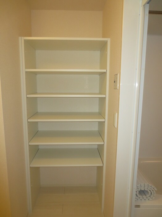 物件内観写真9　(収納)