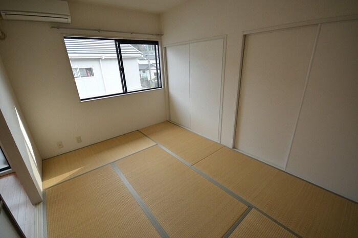 物件内観写真5　(居室)