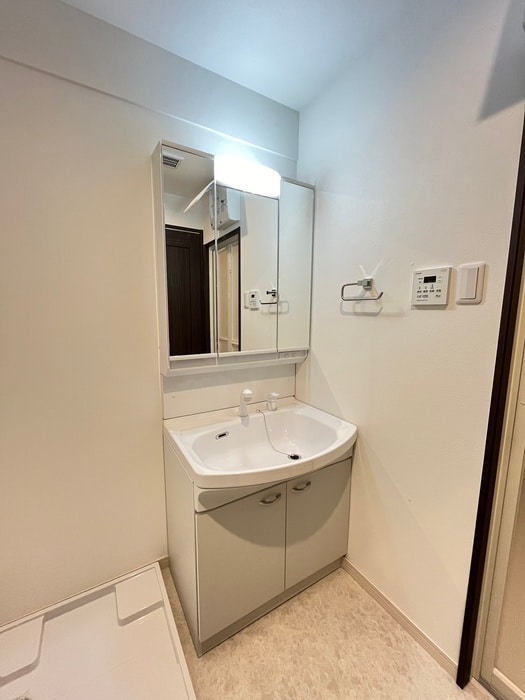 物件内観写真10　(洗面)