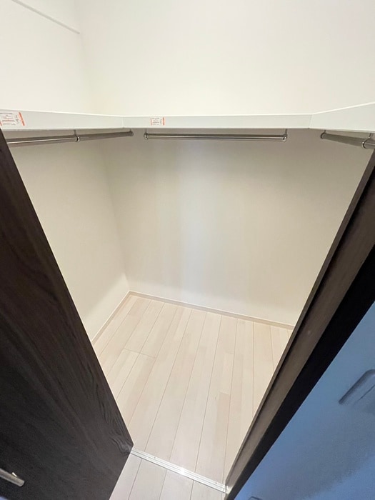 物件内観写真12　(収納)