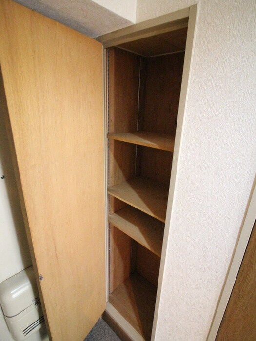 物件内観写真18　(靴箱)