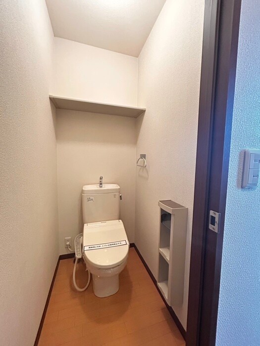 物件内観写真11　(トイレ)