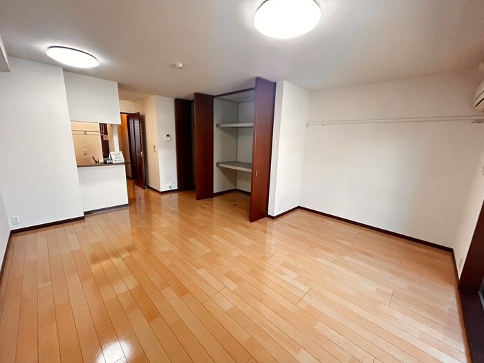 物件内観写真15　(居室)