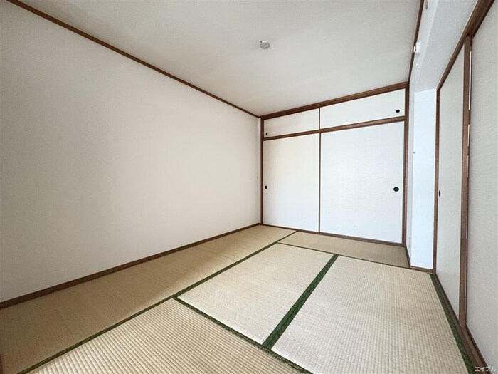 物件内観写真10　(居室)