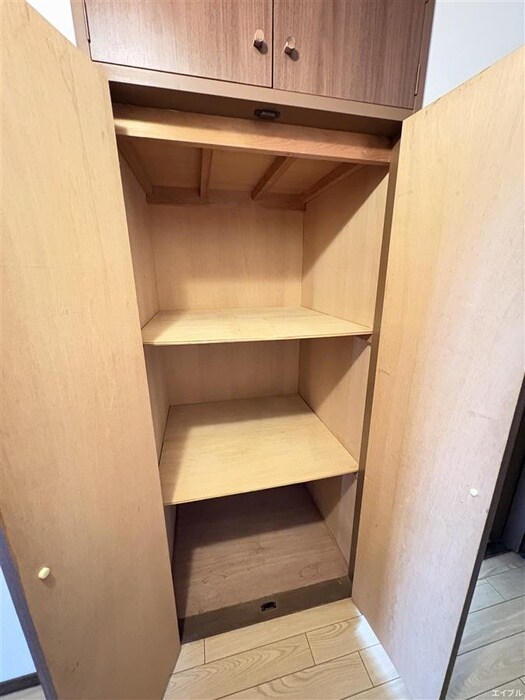 物件内観写真21　(収納)