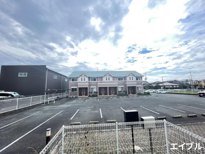 物件内観写真15　(室内からの展望)