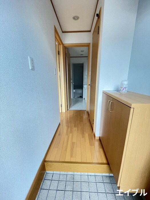 物件内観写真19　(玄関)