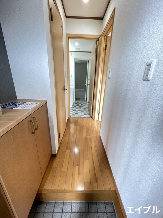 物件内観写真19　(玄関)