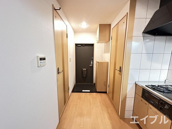 物件内観写真14　(玄関)