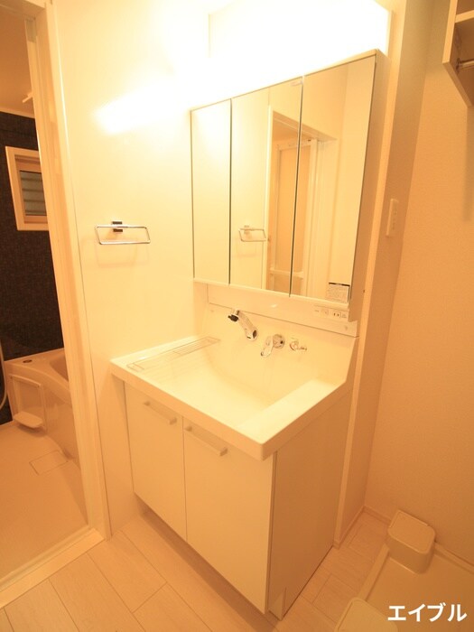 物件内観写真12　(洗面)